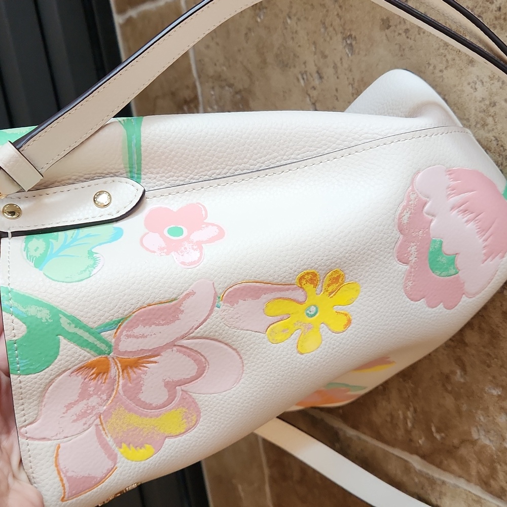 Coach Cream With Dreamy Floral Print Bucket Bag - Picture 14 of 15